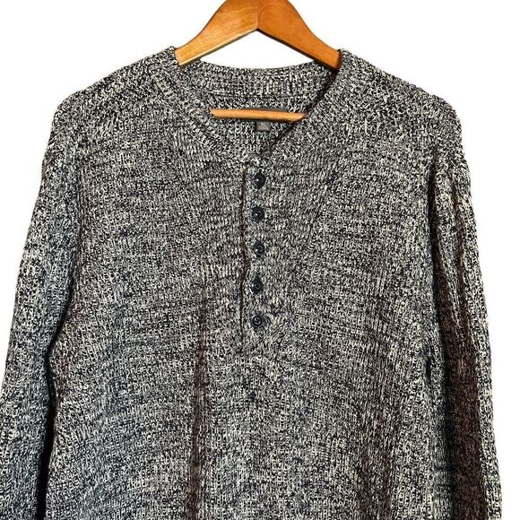 L.L. Bean 100% cotton knit 1/4 button sweater - Picture 2 of 9